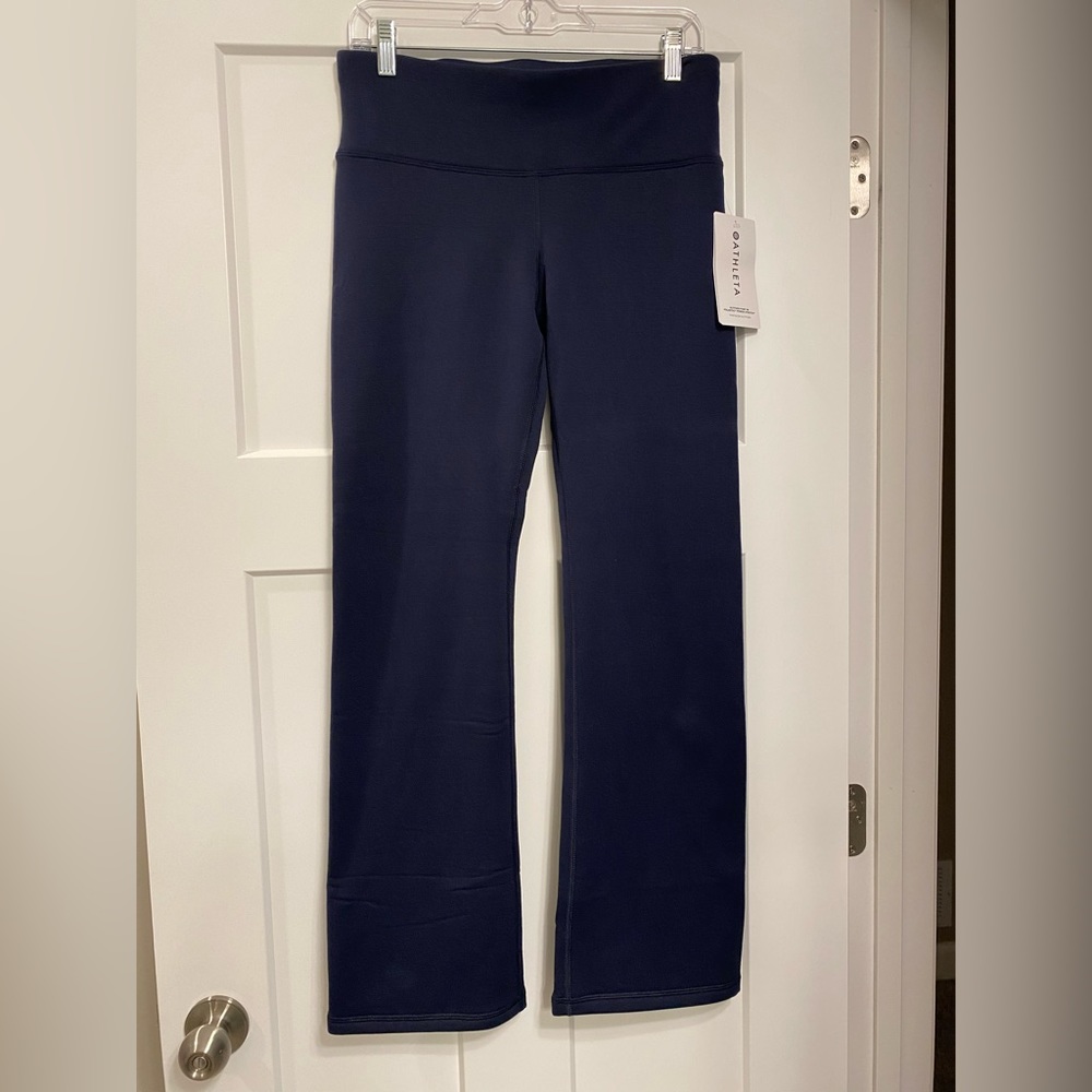 NWT navy blue Athleta altitude pant in polertec power stretch. Size medium.